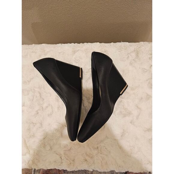 Kenneth Cole Merrick Black Leather Wedge Size 8.5 - Picture 10 of 10